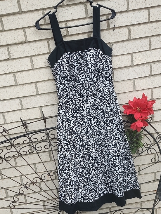 madison leigh Dresses & Skirts - Black/White Dress
